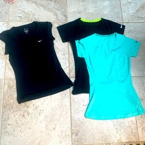 Women’s Nike Tennis Tops - Set of 3- Like New Condition